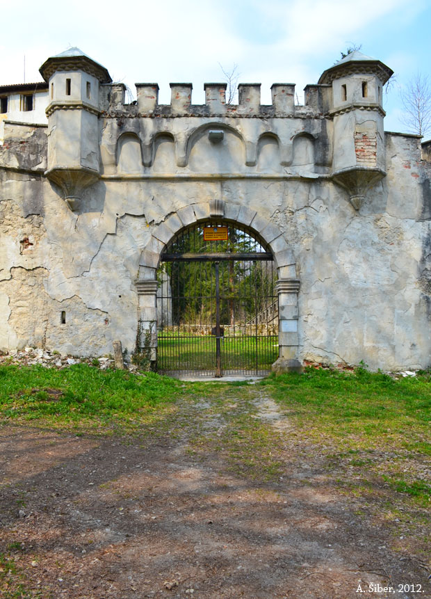 Bosiljevo, dvorac, ulaz