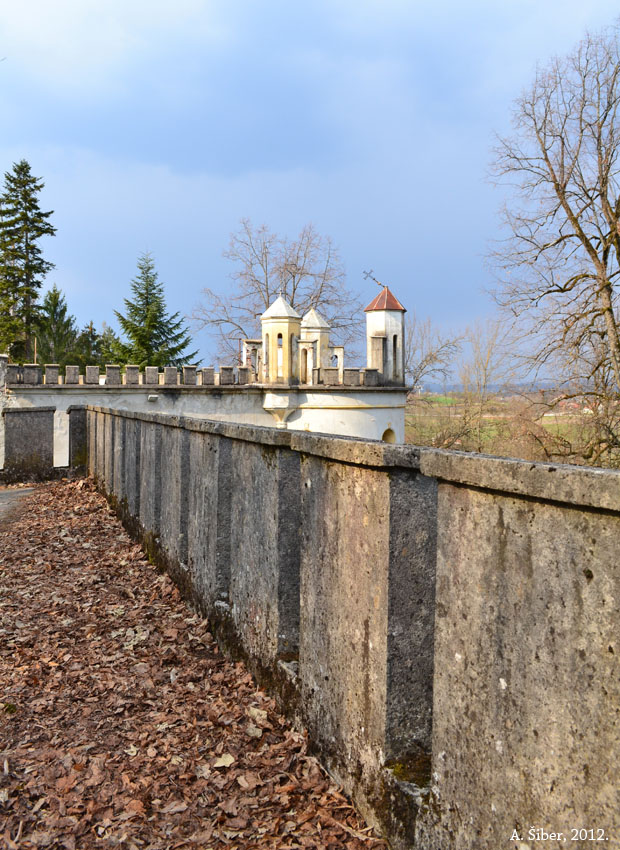 Bosiljevo, dvorac, zidići i tornjići