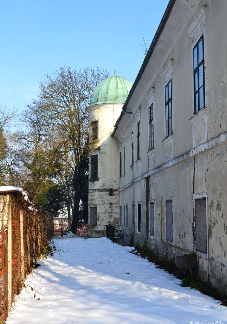 Dvorac Brezovica