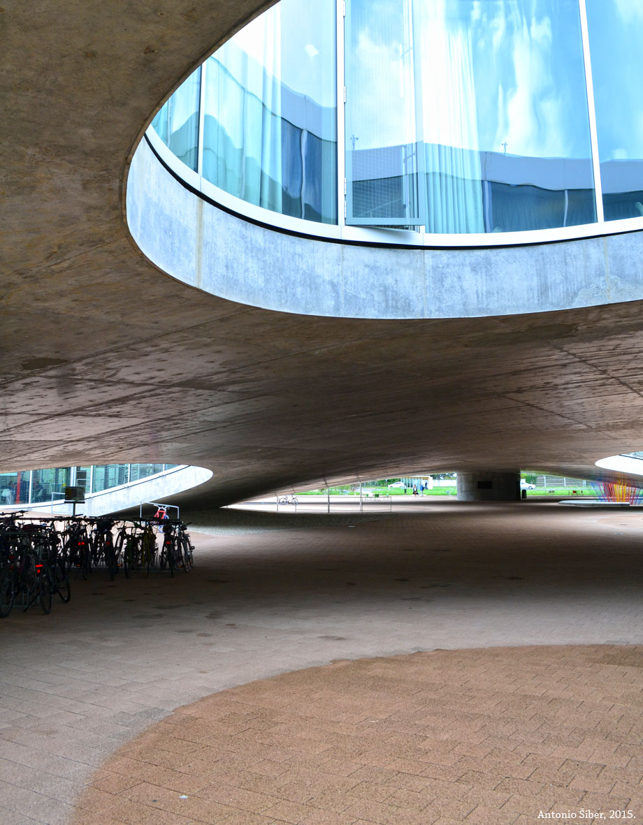 EPFL, Lausanne, Rolex building