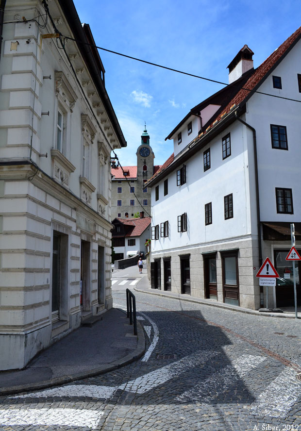 Grad, Idrija