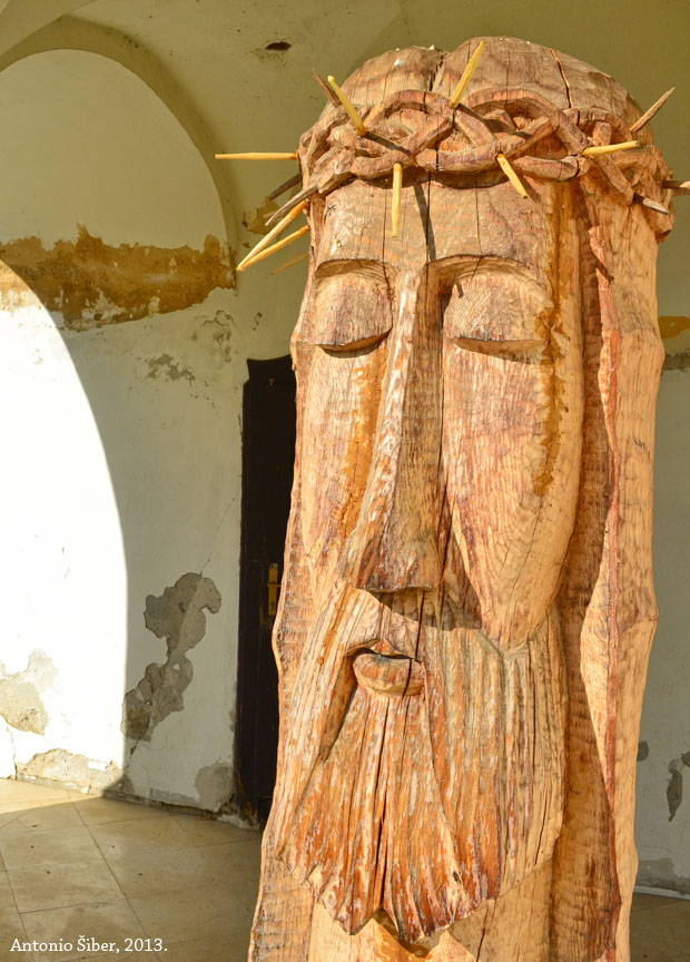 Drveni kip Isusa, Sveti Martin u Donjoj Voći