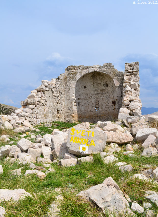 Sveti Nikola iz blizine.