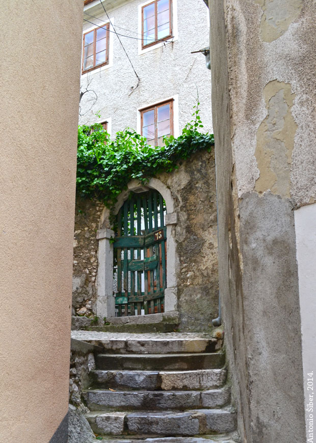 Bakar, kuća