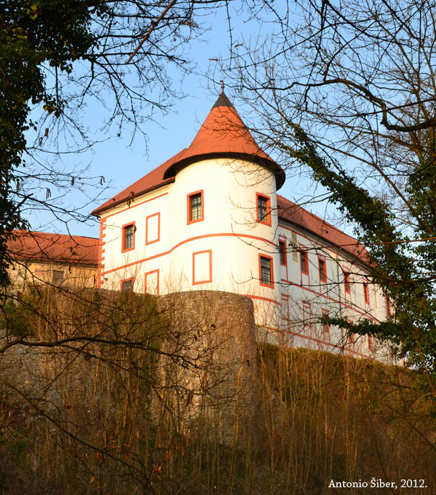 Ozalj, stari grad