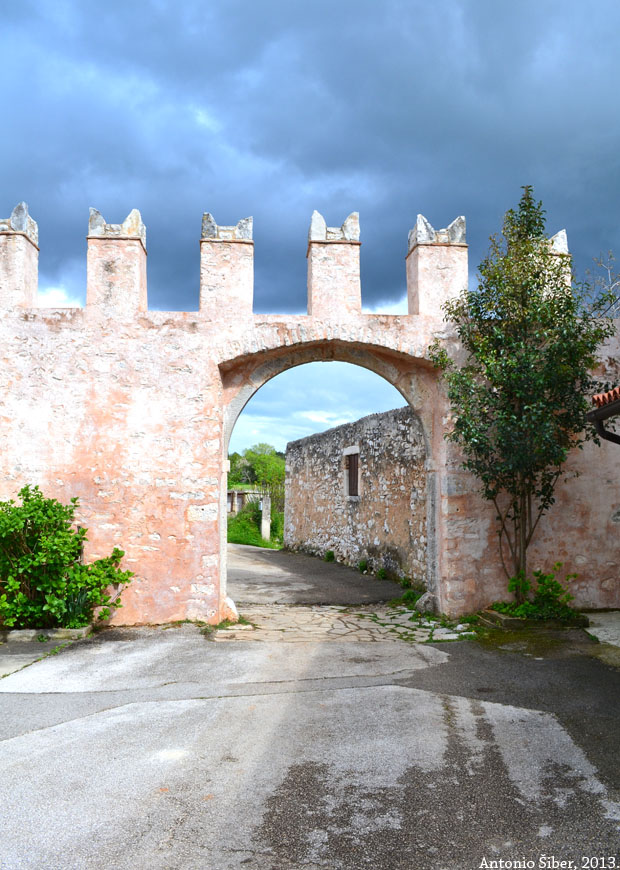 Barban, zidovi