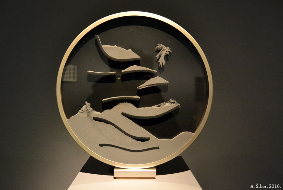 Izložba, Pokrenuto oko, MUO