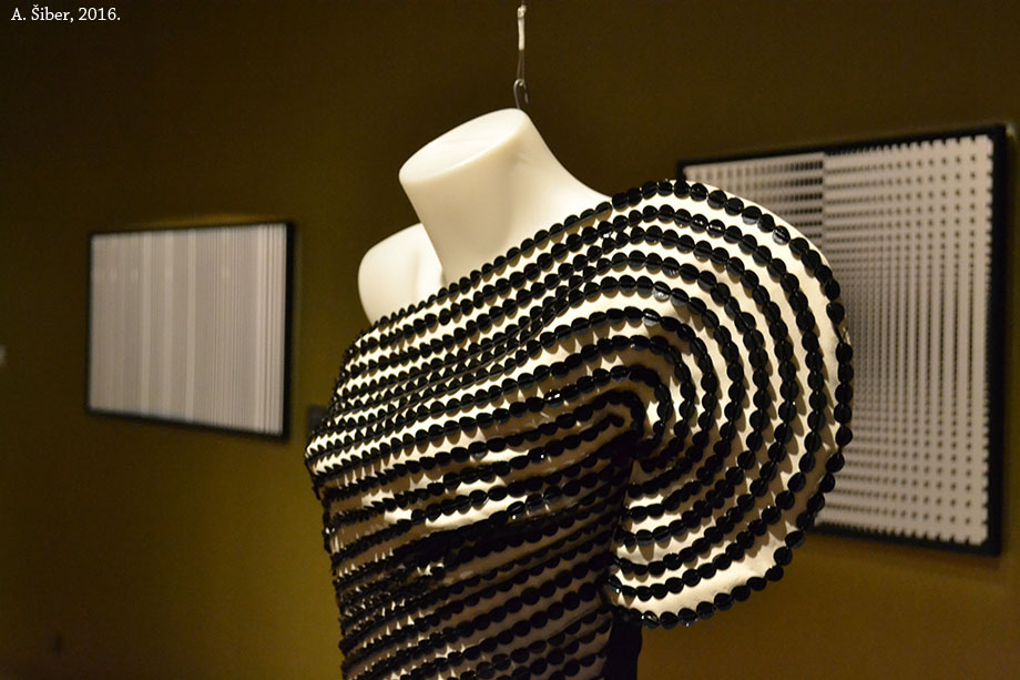 Izložba, Pokrenuto oko, MUO