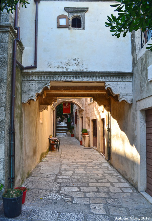 Korčula prolaz svjetlost