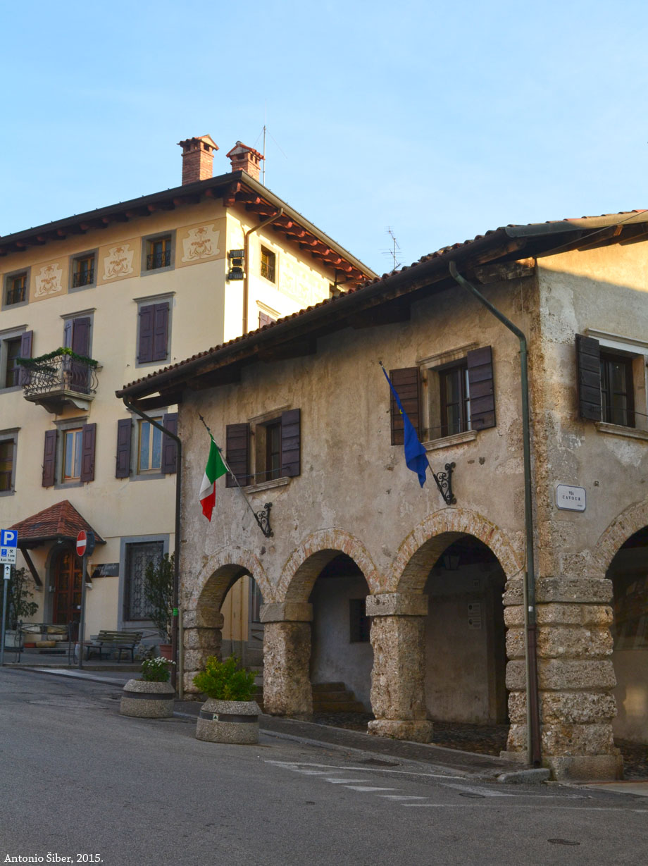 San Daniele. Casa del Trecento.