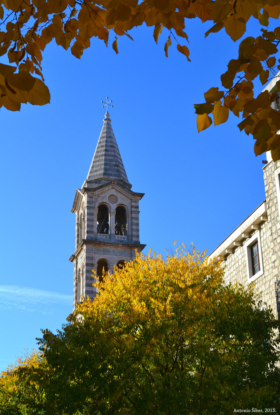 Sinj, crkva