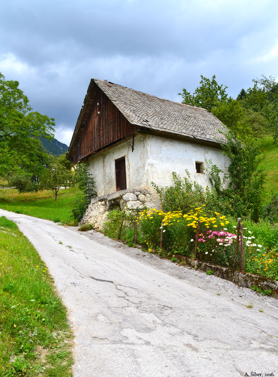 Sorica, kuća