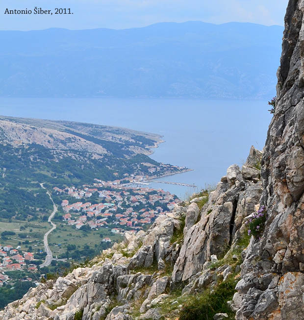 Baška iza stijene