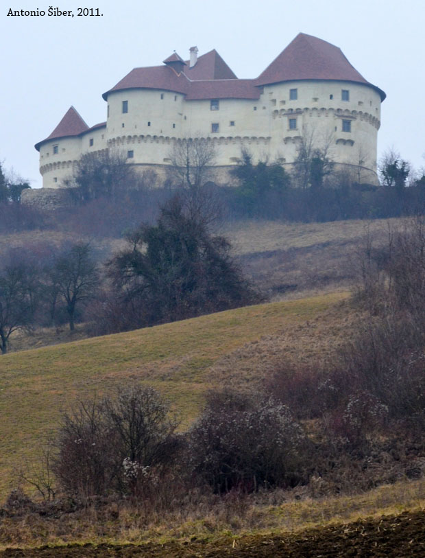 Veliki Tabor u daljini