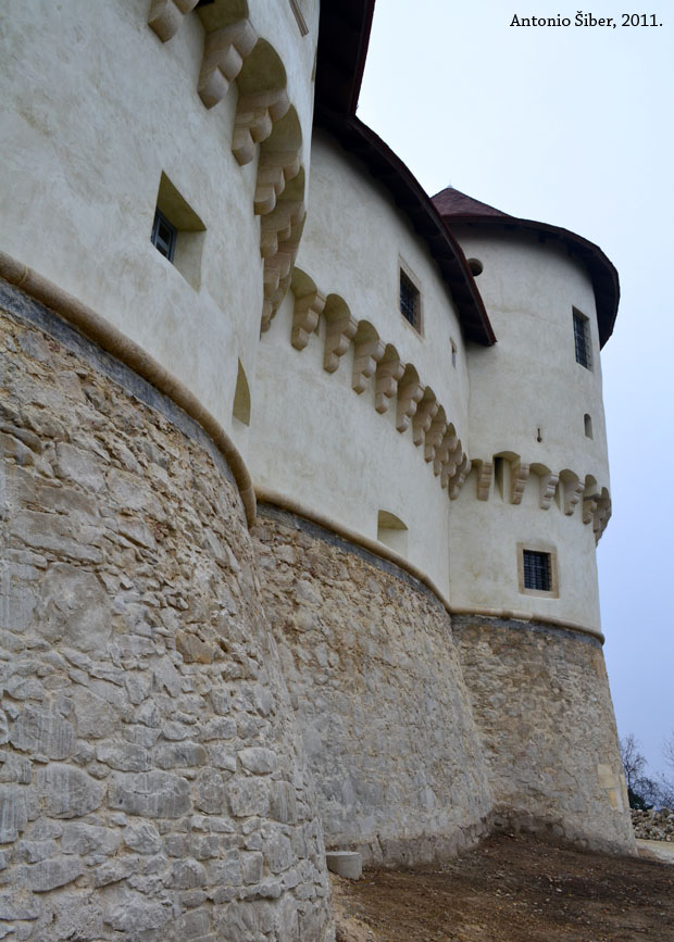 Veliki Tabor sa strane