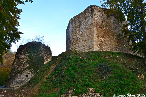 Zelingrad, sa strane