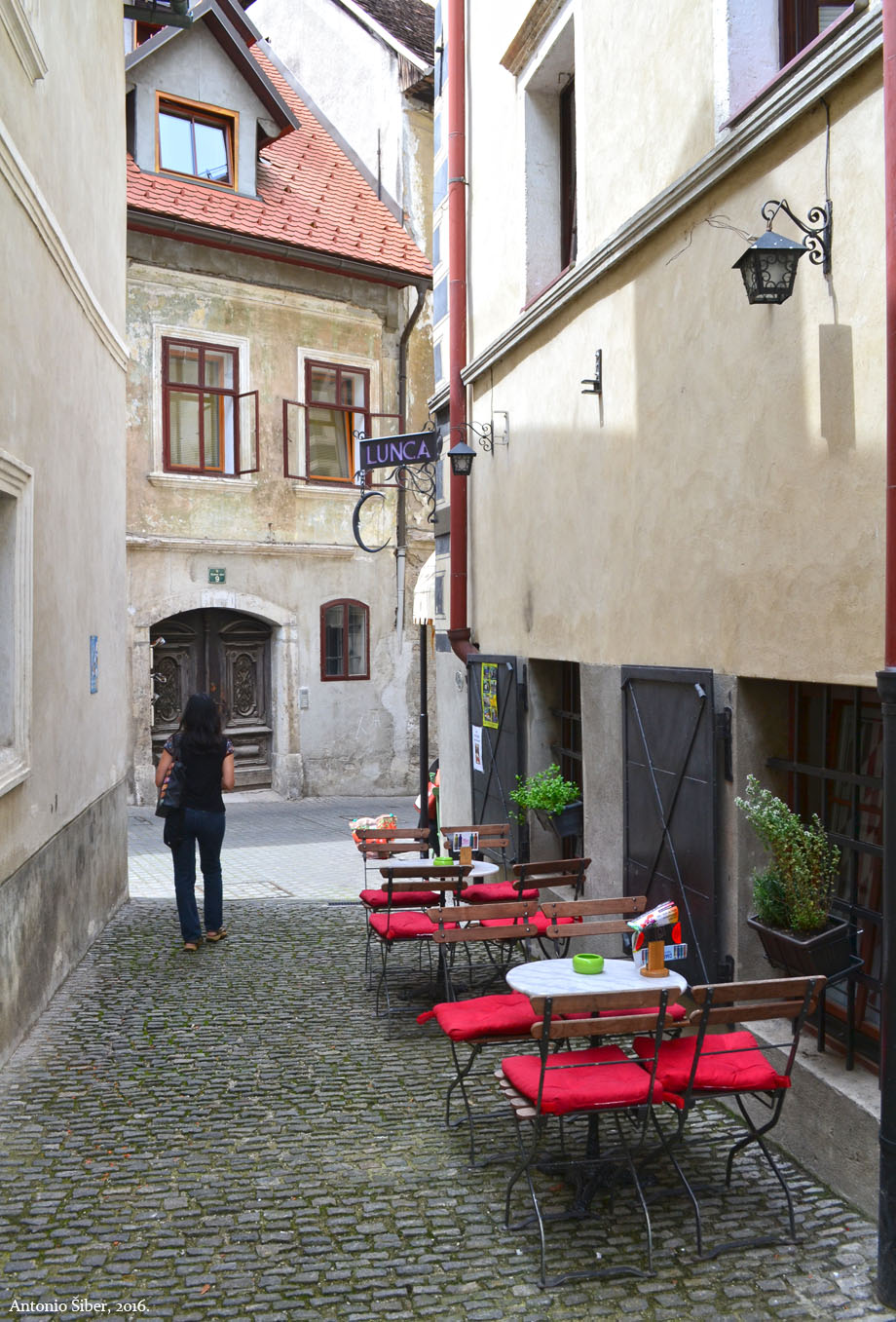 Škofja Loka, prolaz